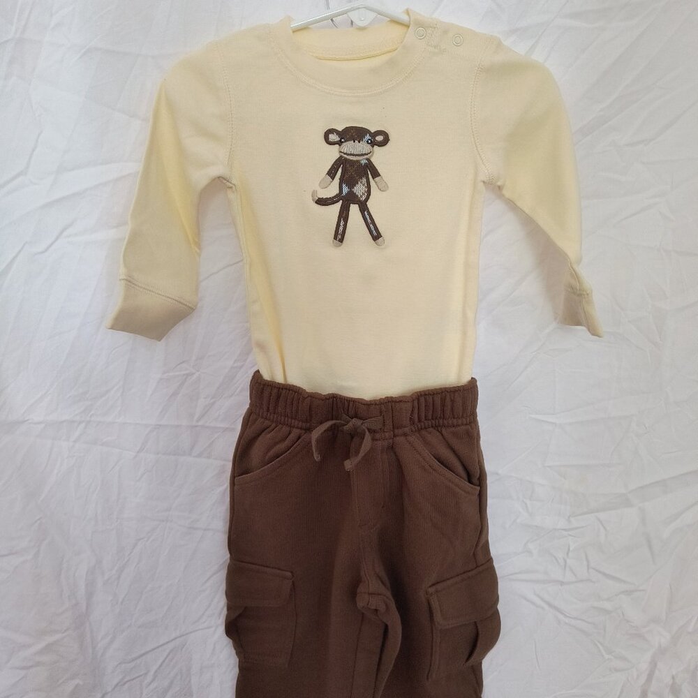 2 piece Gymboree monkey set size 6-12 months